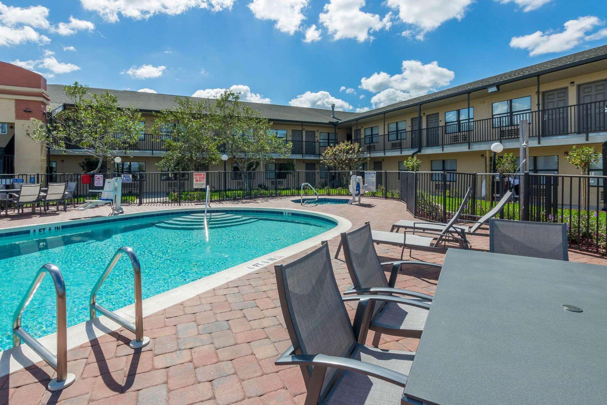 Baymont By Wyndham Punta Gorda/Port Charlotte Hotel Ngoại thất bức ảnh