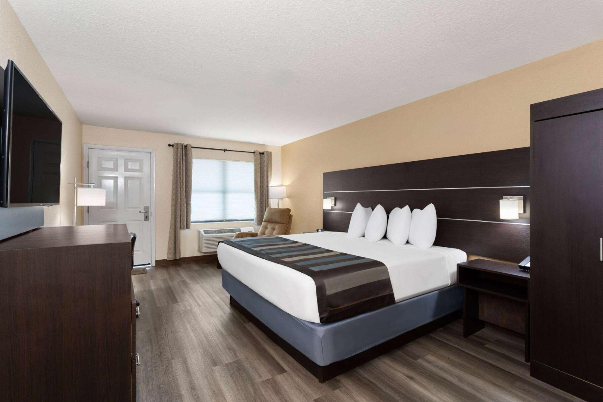Baymont By Wyndham Punta Gorda/Port Charlotte Hotel Ngoại thất bức ảnh