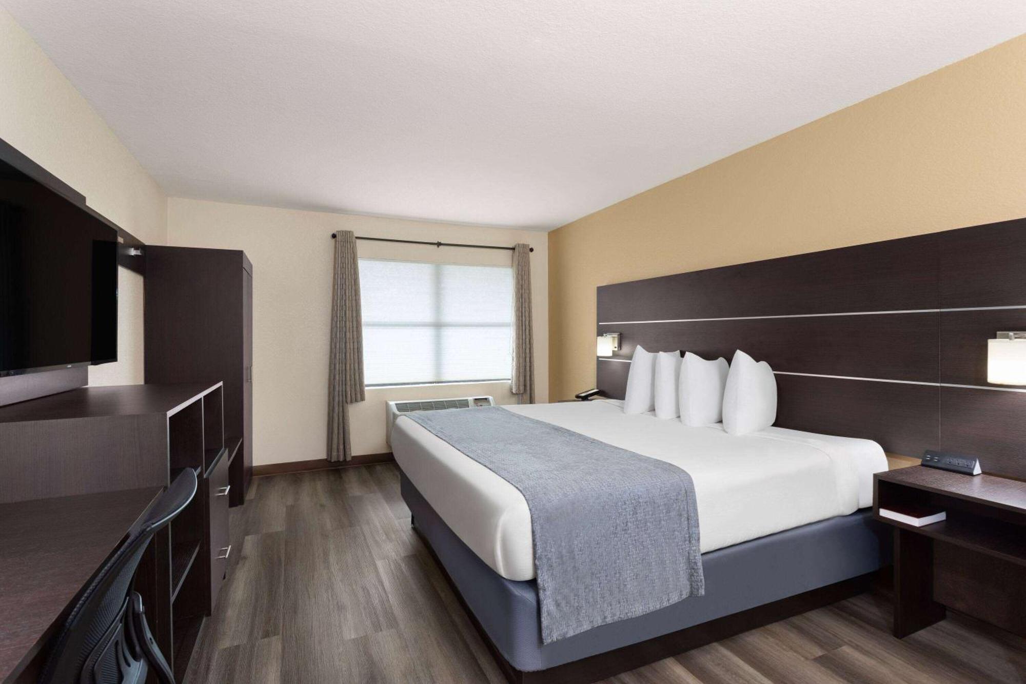 Baymont By Wyndham Punta Gorda/Port Charlotte Hotel Ngoại thất bức ảnh