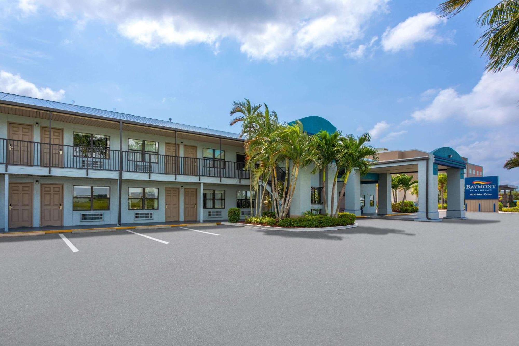 Baymont By Wyndham Punta Gorda/Port Charlotte Hotel Ngoại thất bức ảnh