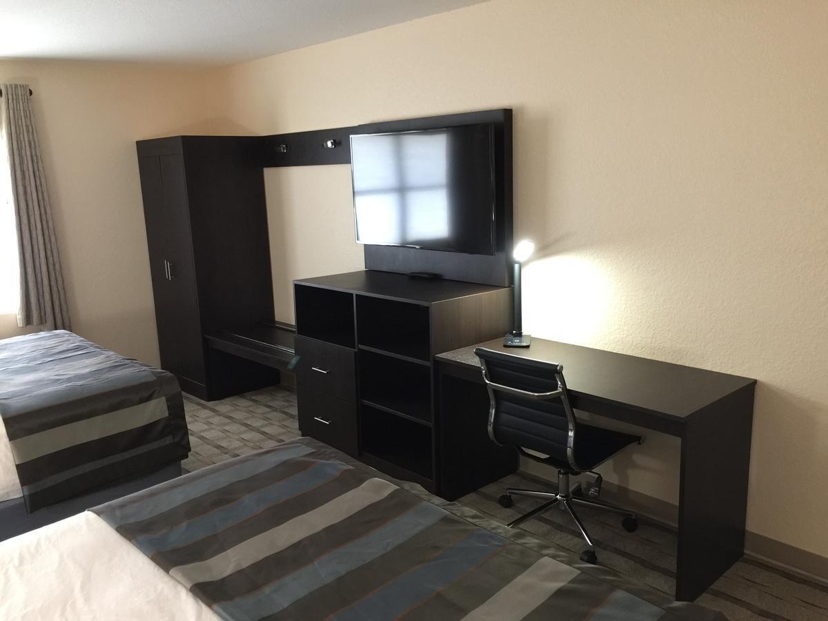 Baymont By Wyndham Punta Gorda/Port Charlotte Hotel Ngoại thất bức ảnh