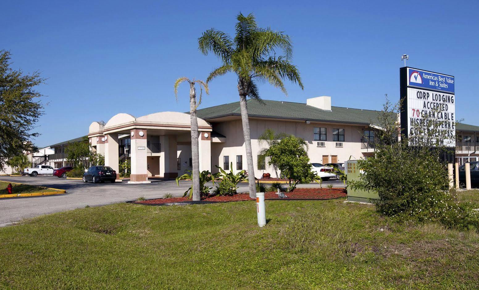 Baymont By Wyndham Punta Gorda/Port Charlotte Hotel Ngoại thất bức ảnh