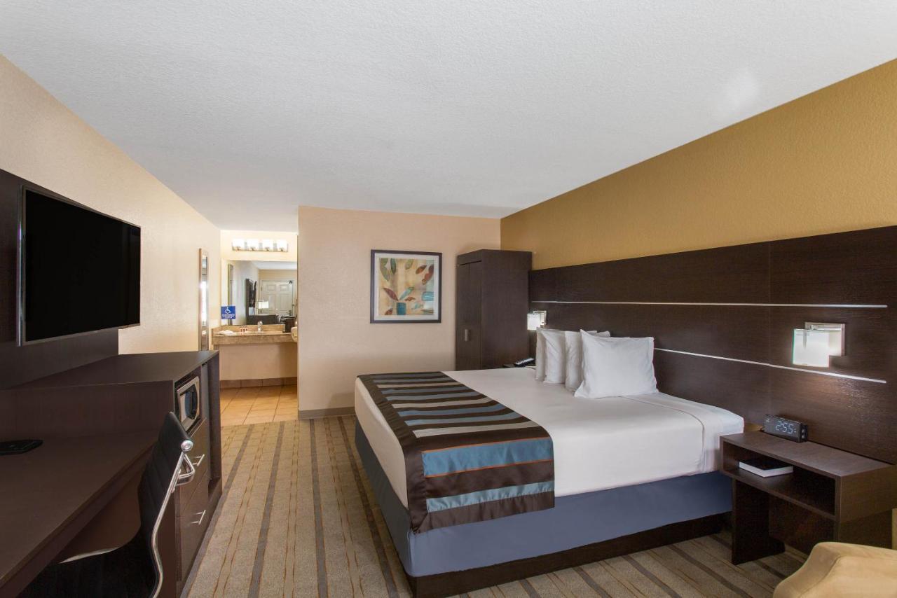 Baymont By Wyndham Punta Gorda/Port Charlotte Hotel Ngoại thất bức ảnh